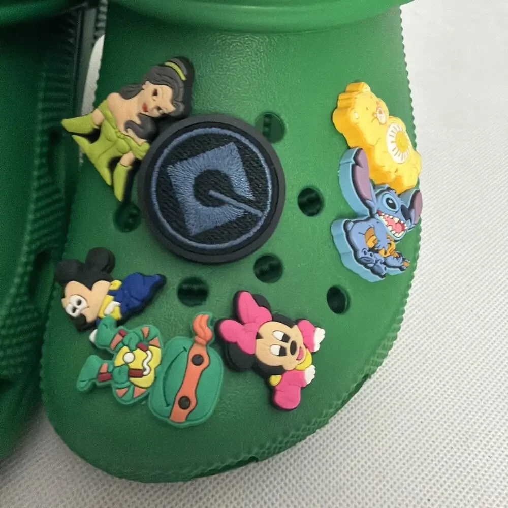 Crocs Classic Clog Green Kids US 4 Slip-On Comfort Clogs With Charms